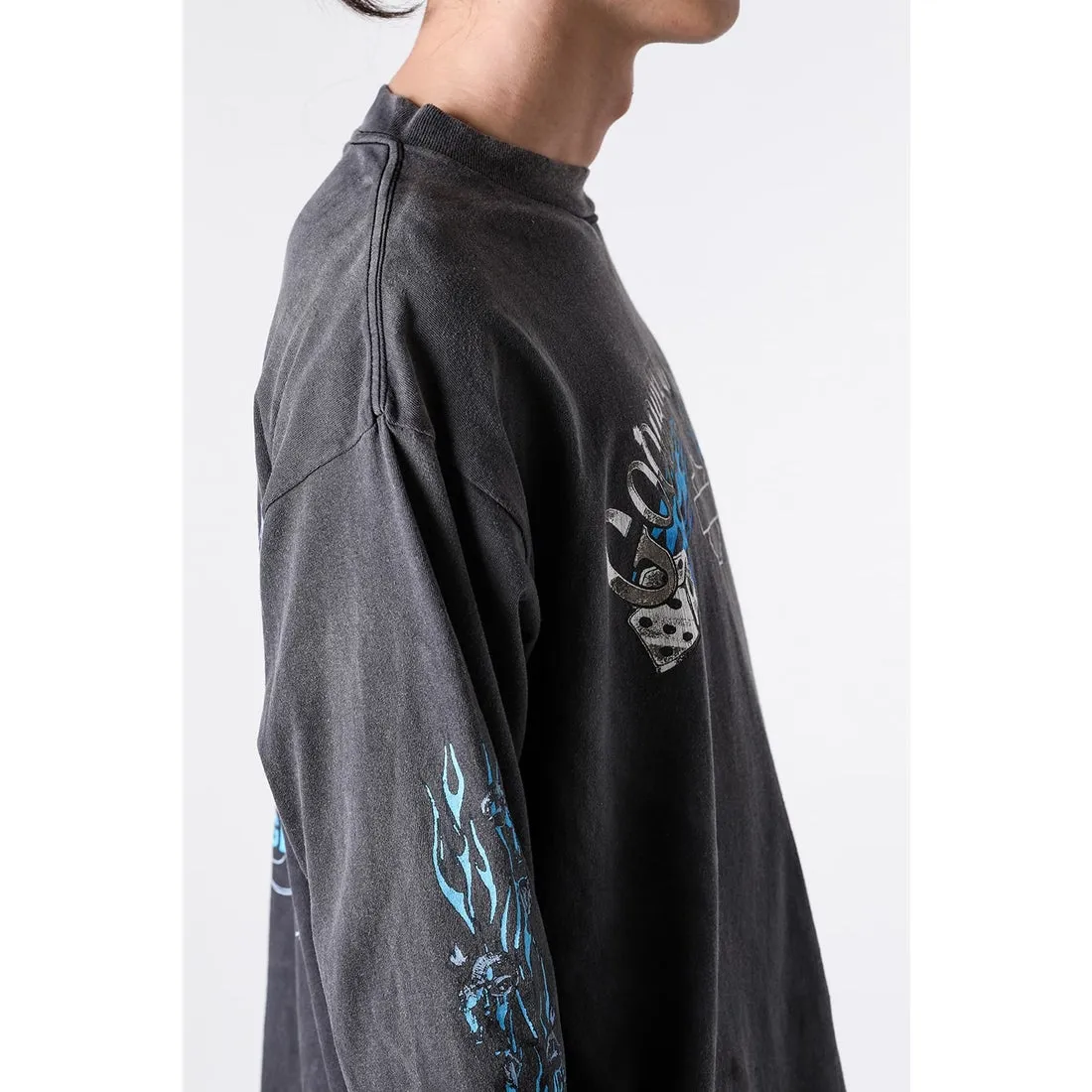SAINT Mxxxxxx LS TEE/BTFL BASTARS/BLK flame dice distressed long sleeves, washed black S-XL, look for cylindrical fabrics without side seams, don’t buy open ones anymore, boring Assute ready-made garments dyed, all parts faded with spray paint/dirty with hand-made graffiti, collar and cuffs frayed, many hangings/original level printing restored, customized new markings/accessories complete, with little angel anti-counterfeiting label